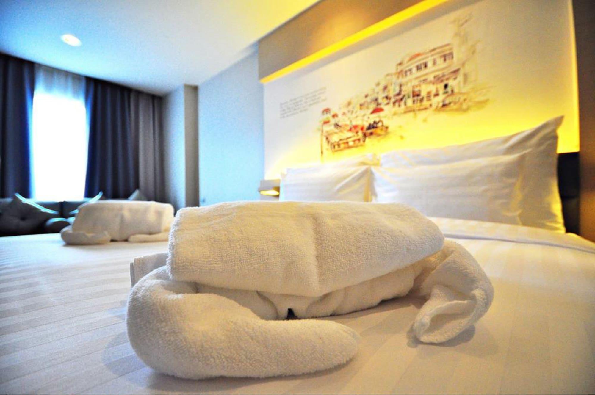Parinda Hotel Bangkok Exterior photo