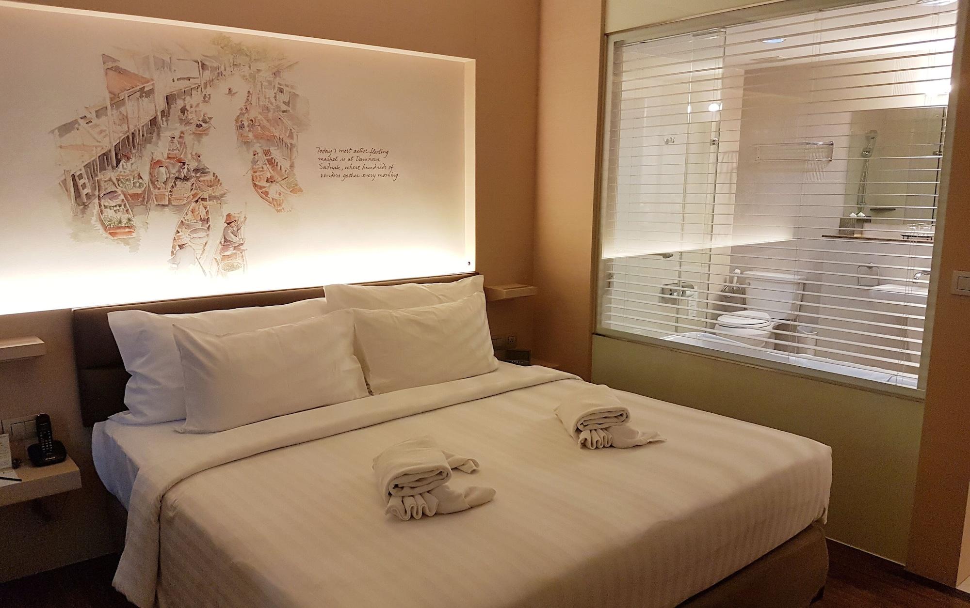 Parinda Hotel Bangkok Exterior photo