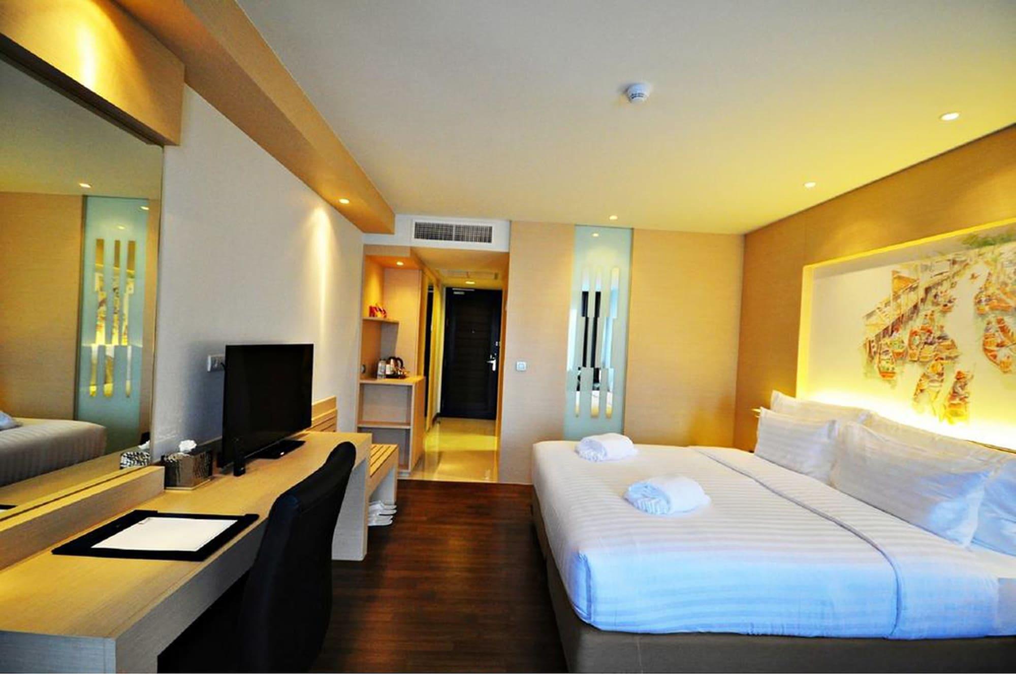 Parinda Hotel Bangkok Exterior photo