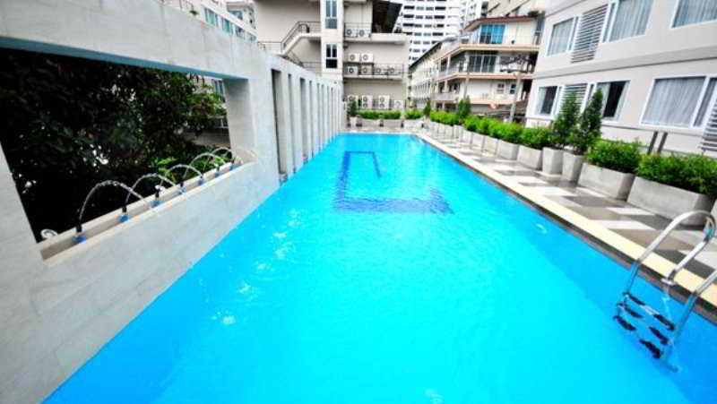 Parinda Hotel Bangkok Exterior photo