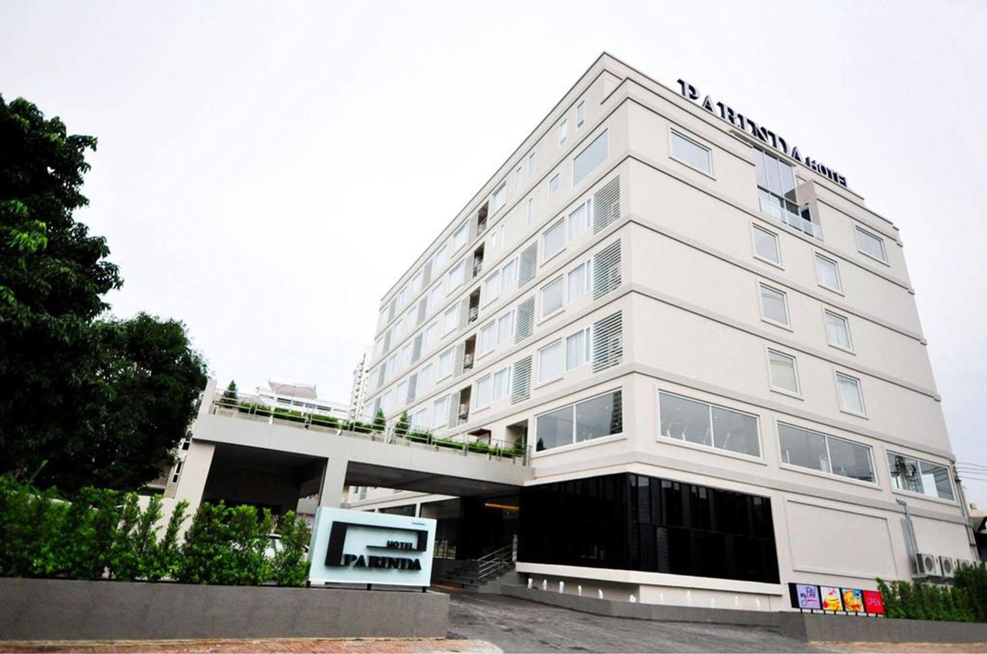Parinda Hotel Bangkok Exterior photo