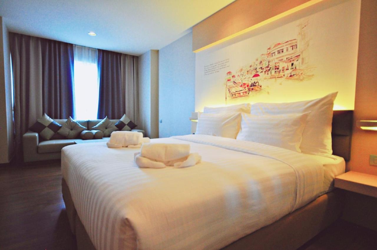 Parinda Hotel Bangkok Exterior photo